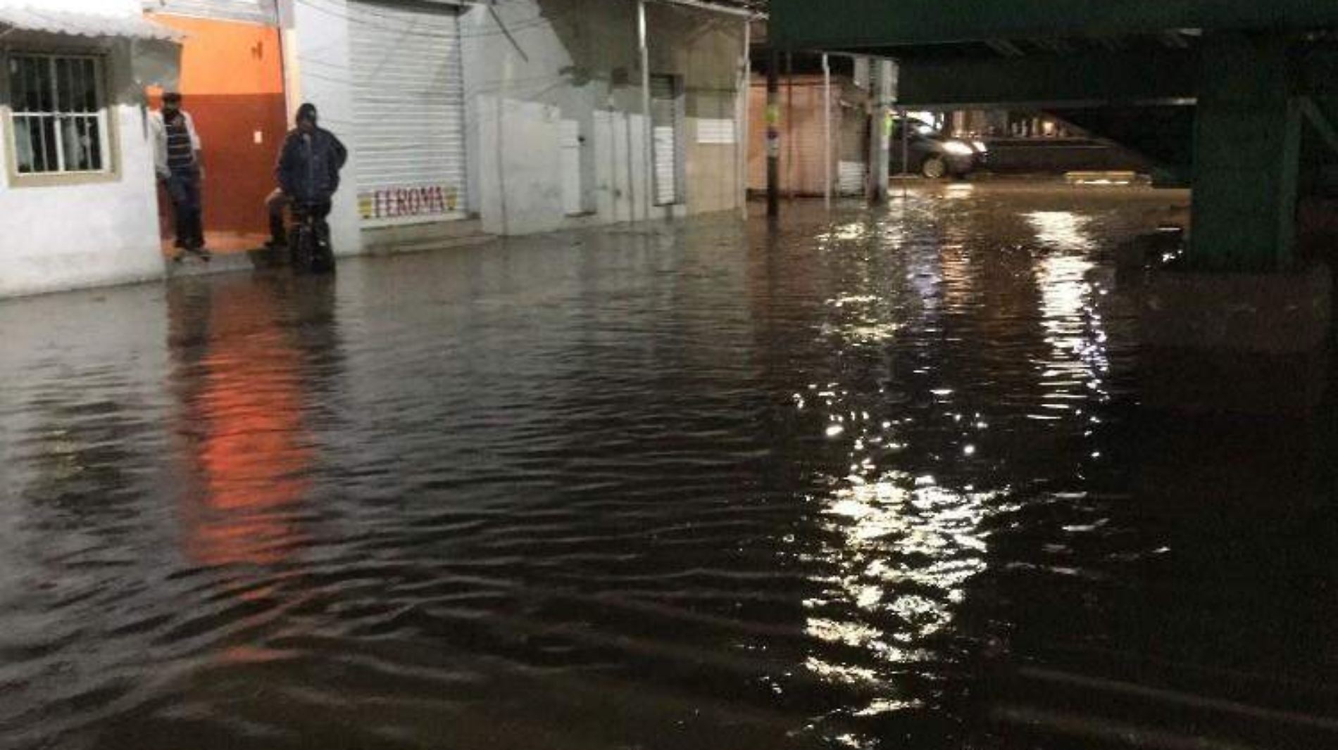 Activan plan de emergencia por lluvias en Ecatepec; reportan una persona muerta